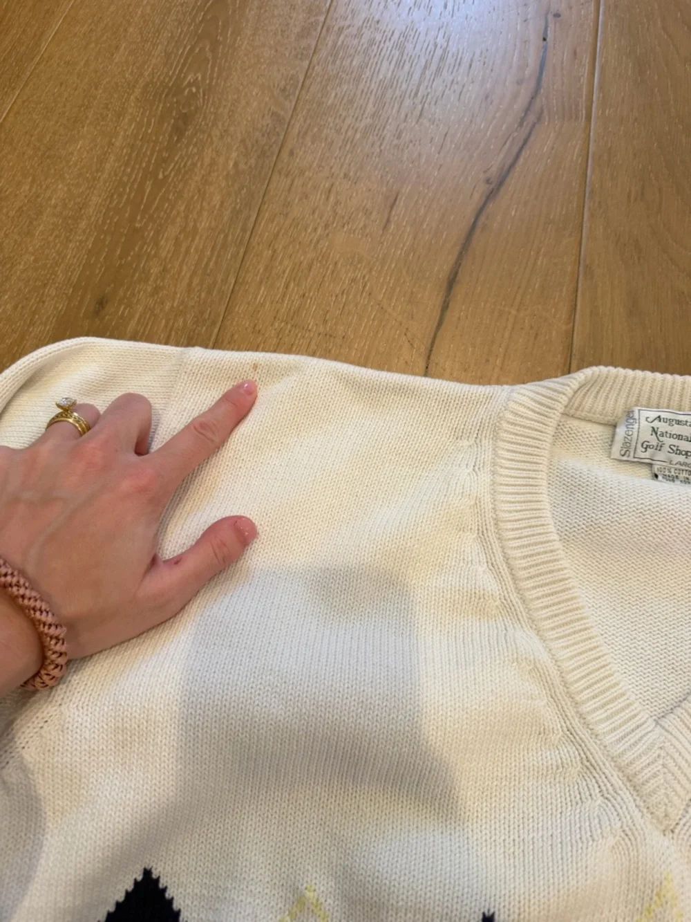 Masters Vintage V Neck Sweater - size Large - Picture 5 of 9